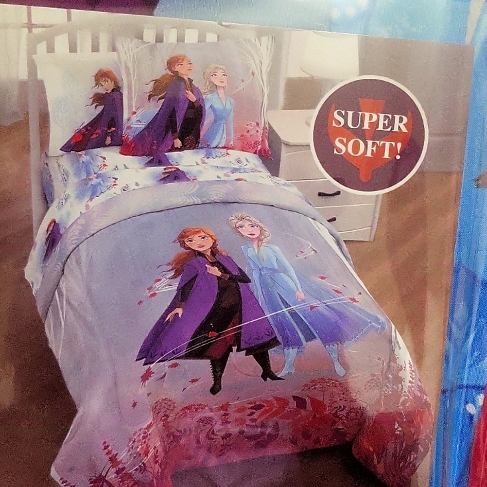 Frozen comforter set